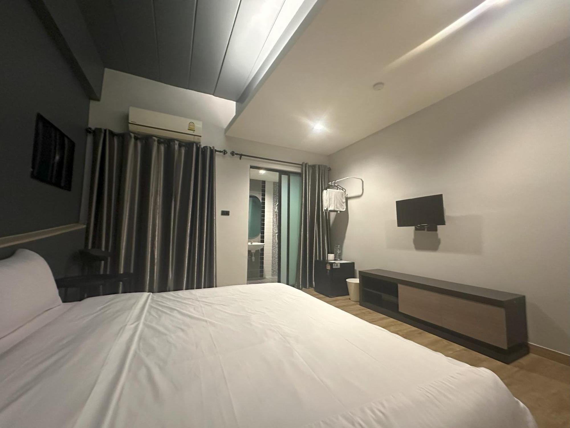 Bed-Room At Suvarnabhumi Airport - Newly Renovated Бангкок Экстерьер фото